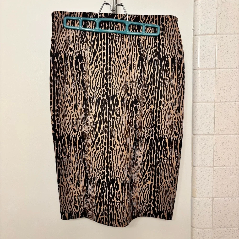 Carmen Marc Valvo Animal Print Pencil Skirt Size Medium Bodycon Office Mobwife - Picture 2 of 9